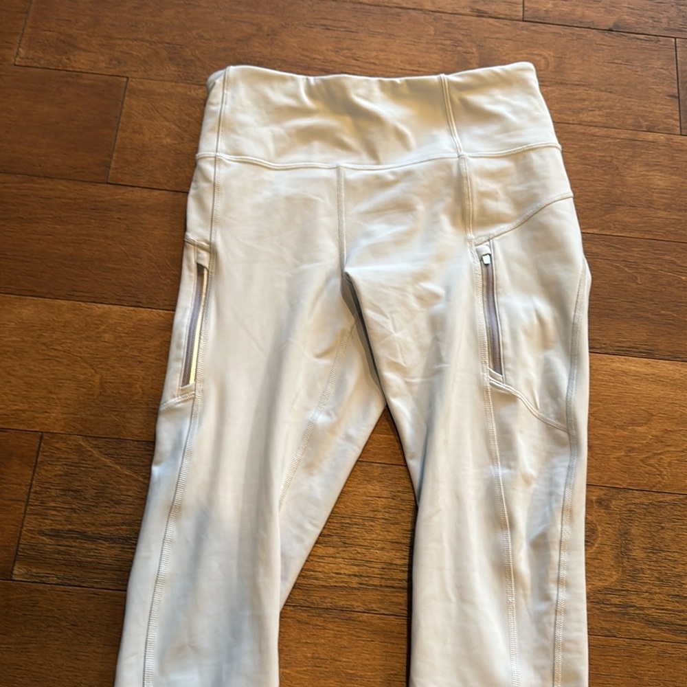 Athleta Cream High-Waist Leggings with Side Zip Pockets
